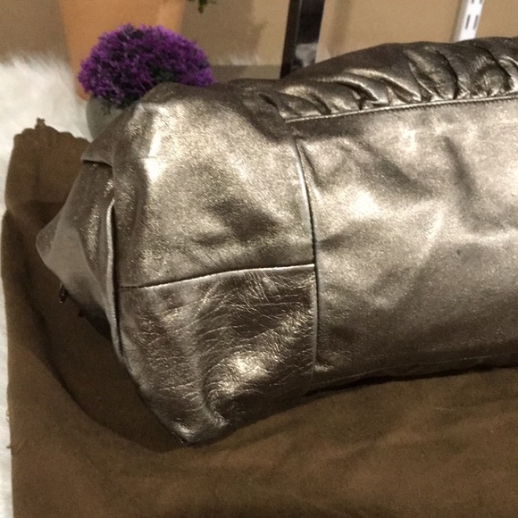 Gucci Med Hysteria Leather Tote - Picture 12 of 16